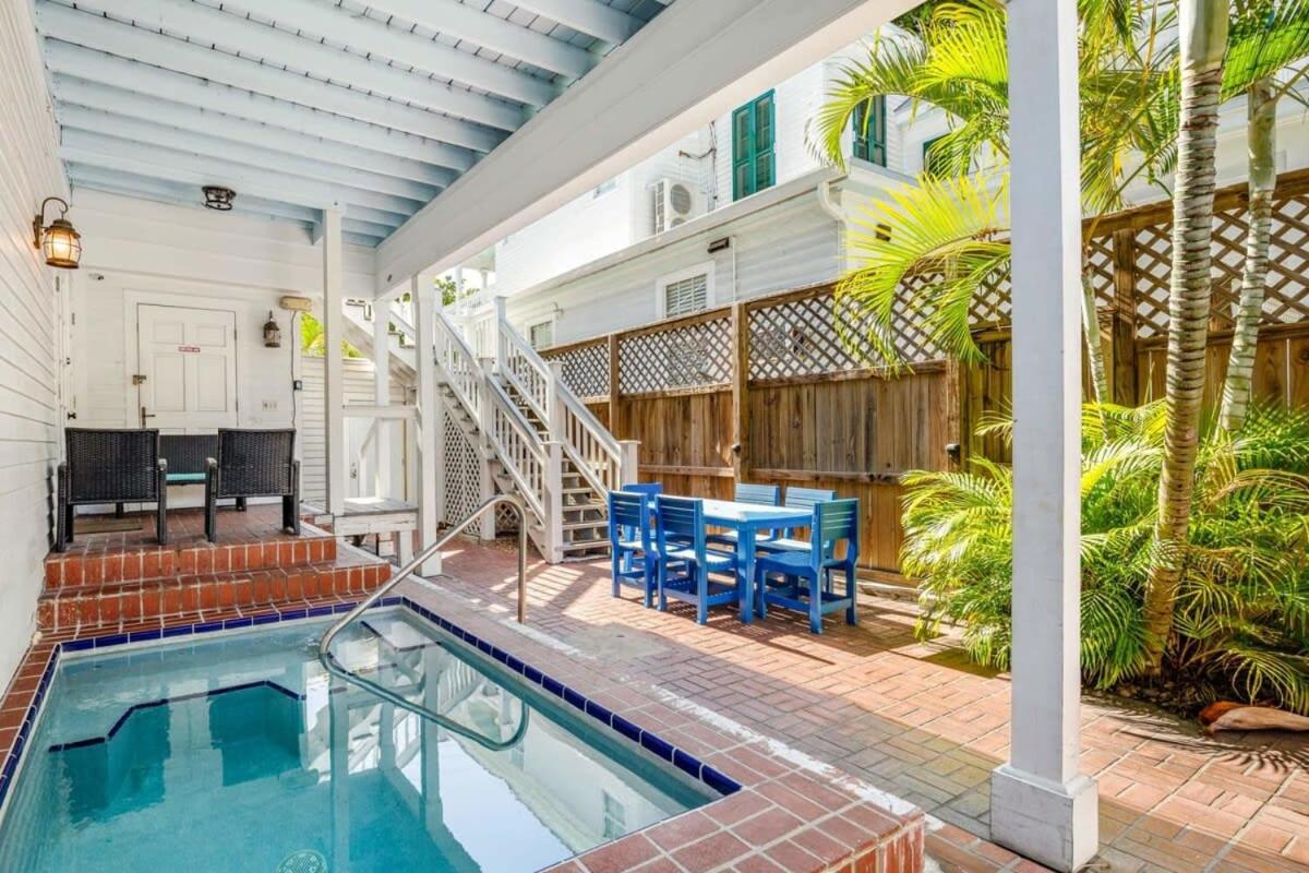 Bananas Foster Guesthouse 키웨스트 외부 사진